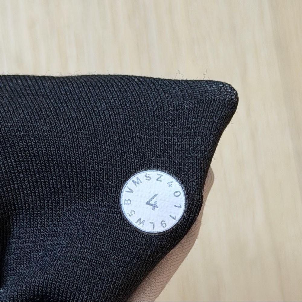 Lululemon Black and White Align Leggings - Picture 8 of 8